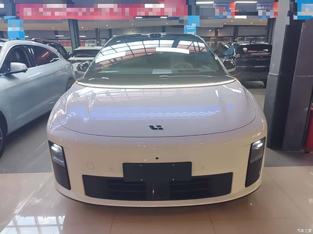 Li Auto i6, 2025 3