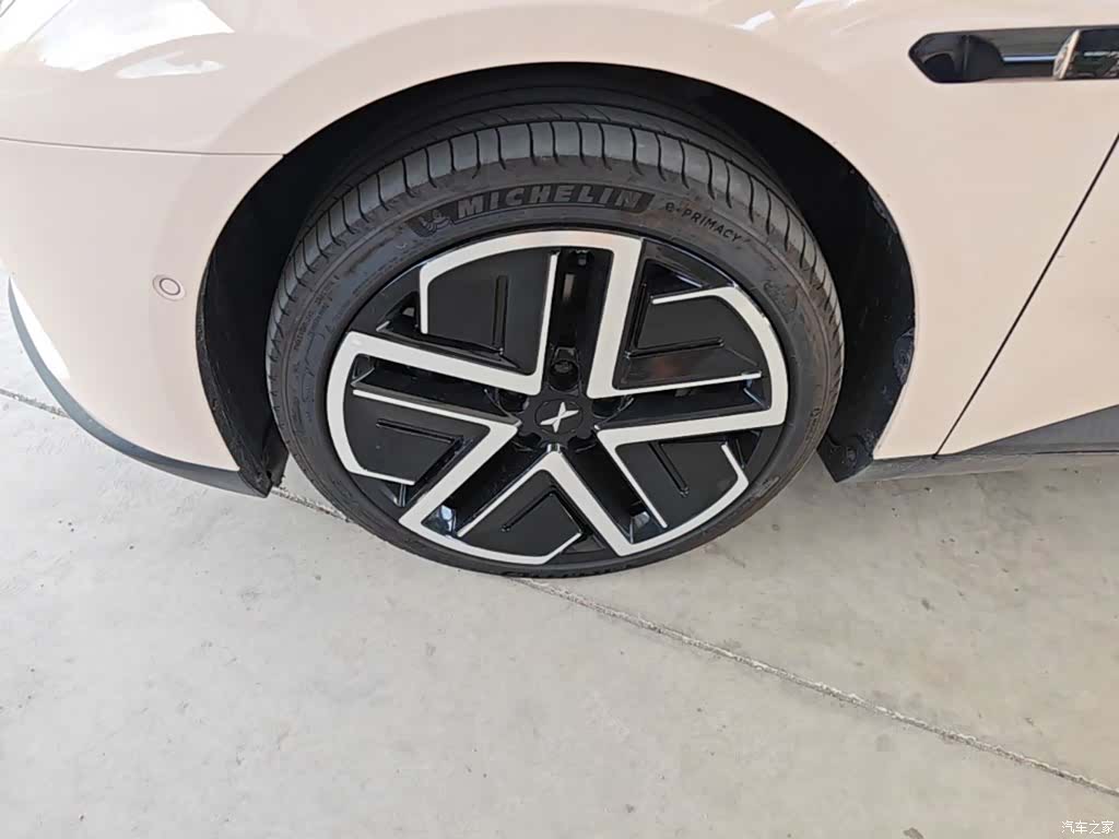 Xpeng Mona M03, 2025 23