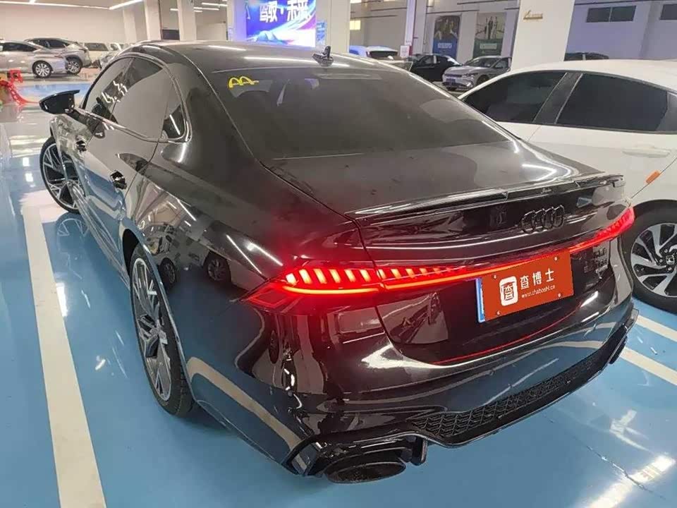 Audi A7L