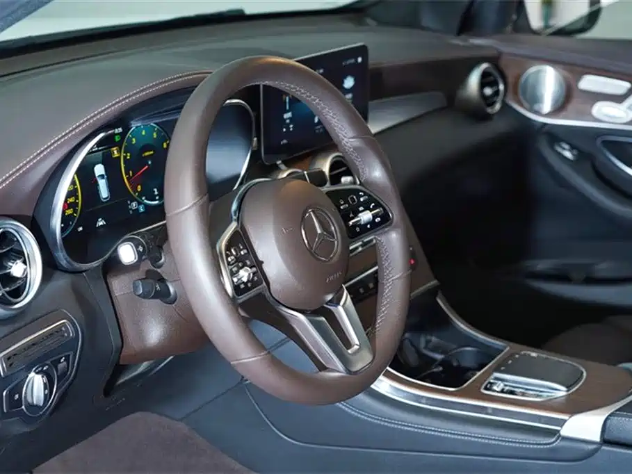 Mercedes-Benz GLC Mercedes-Benz GLC