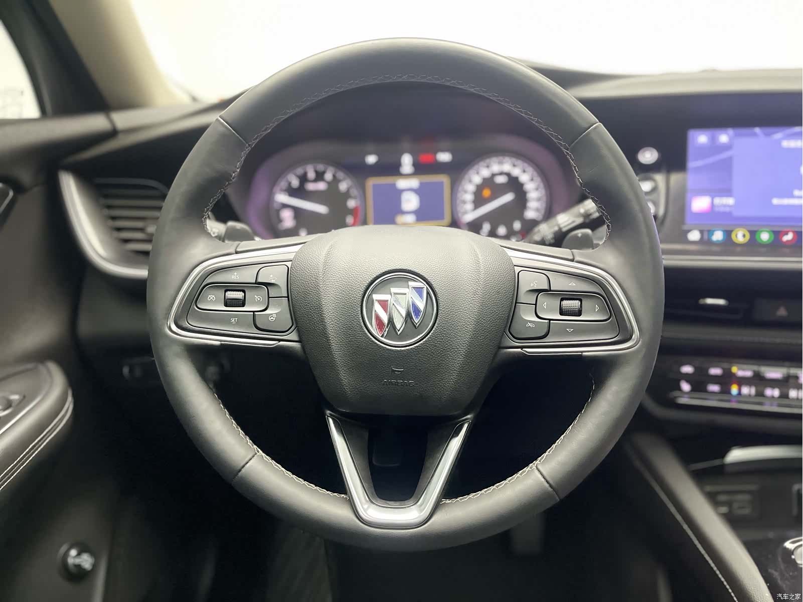 Buick Envision Plus, 2021 все фото