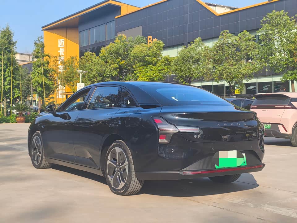 XPENG MONA M03