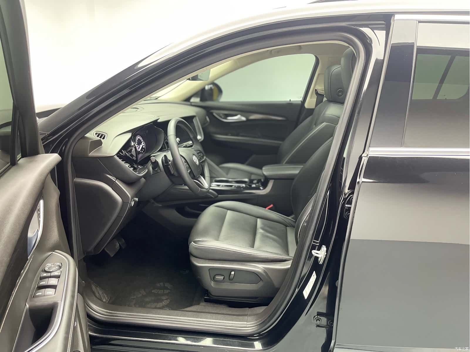 Buick Envision Plus, 2021 11
