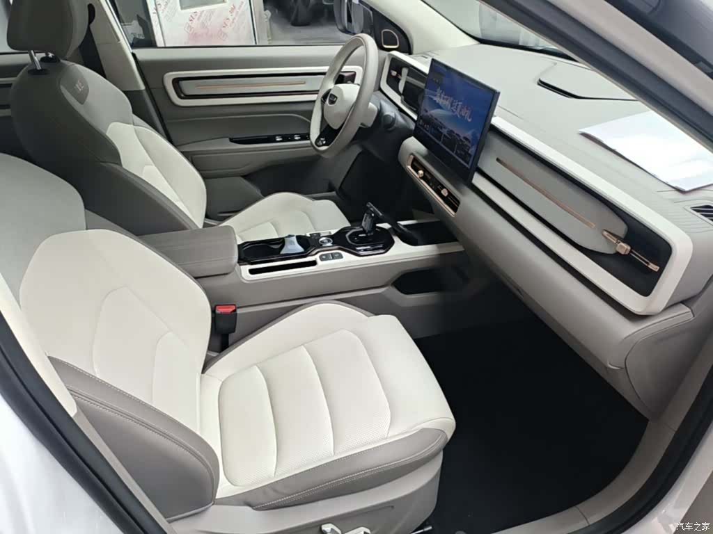 Geely Icon, 2025 25
