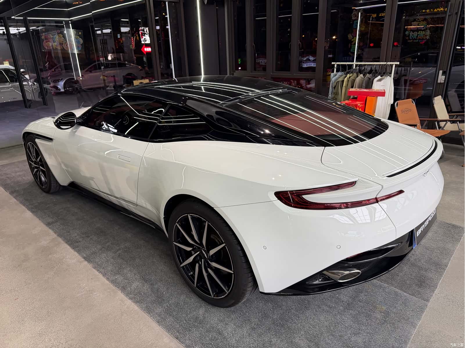 Aston Martin DB11, 2018 19