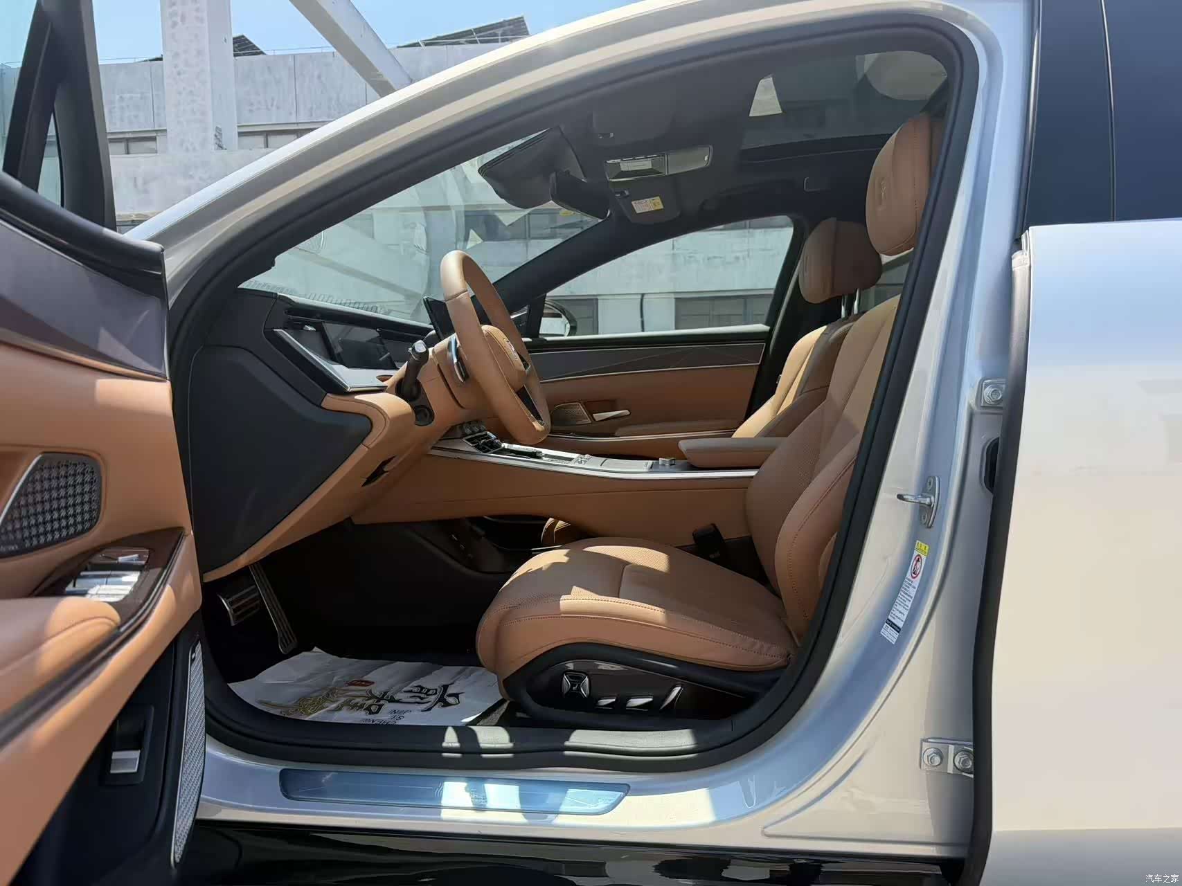 BYD Han, 2025 4