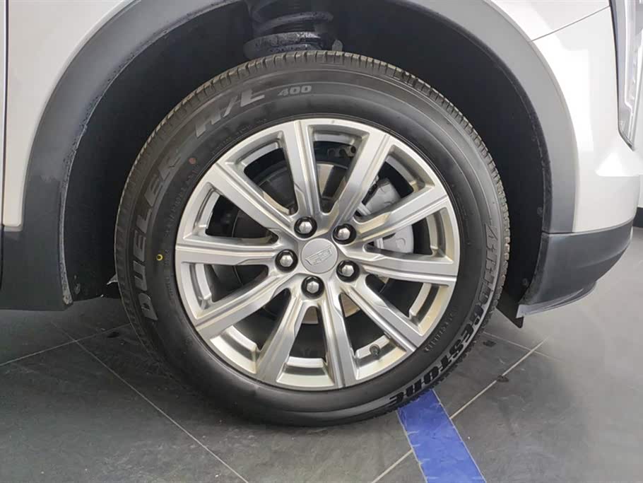 Cadillac XT4