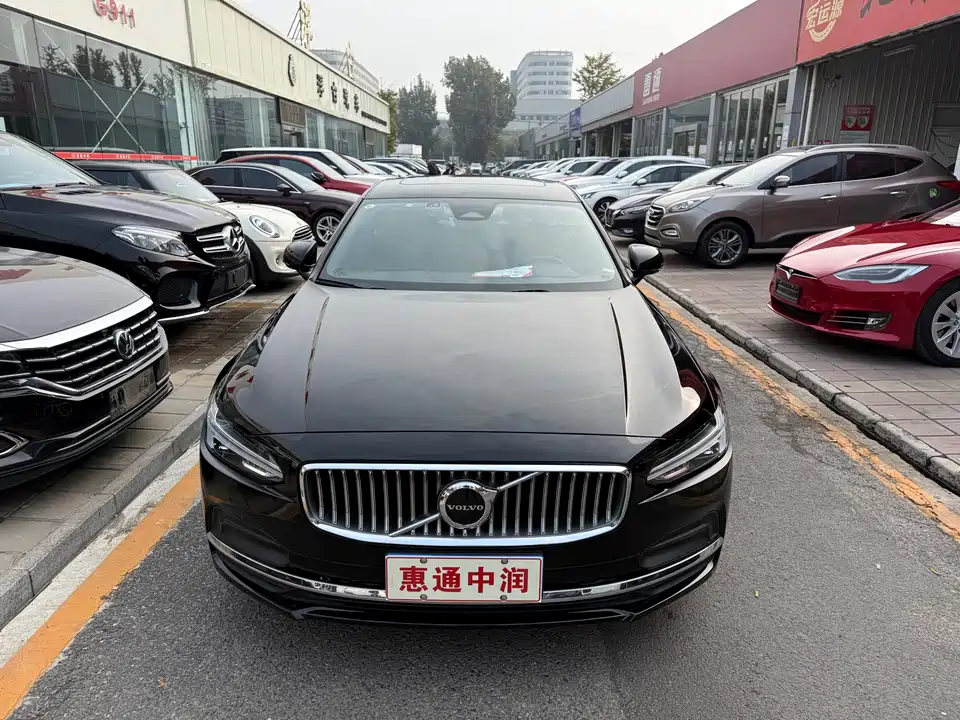 Volvo S90