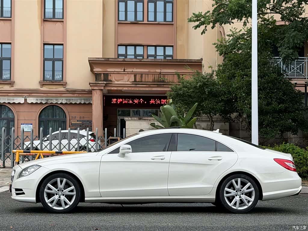 Mercedes-Benz CLS, 2014 7