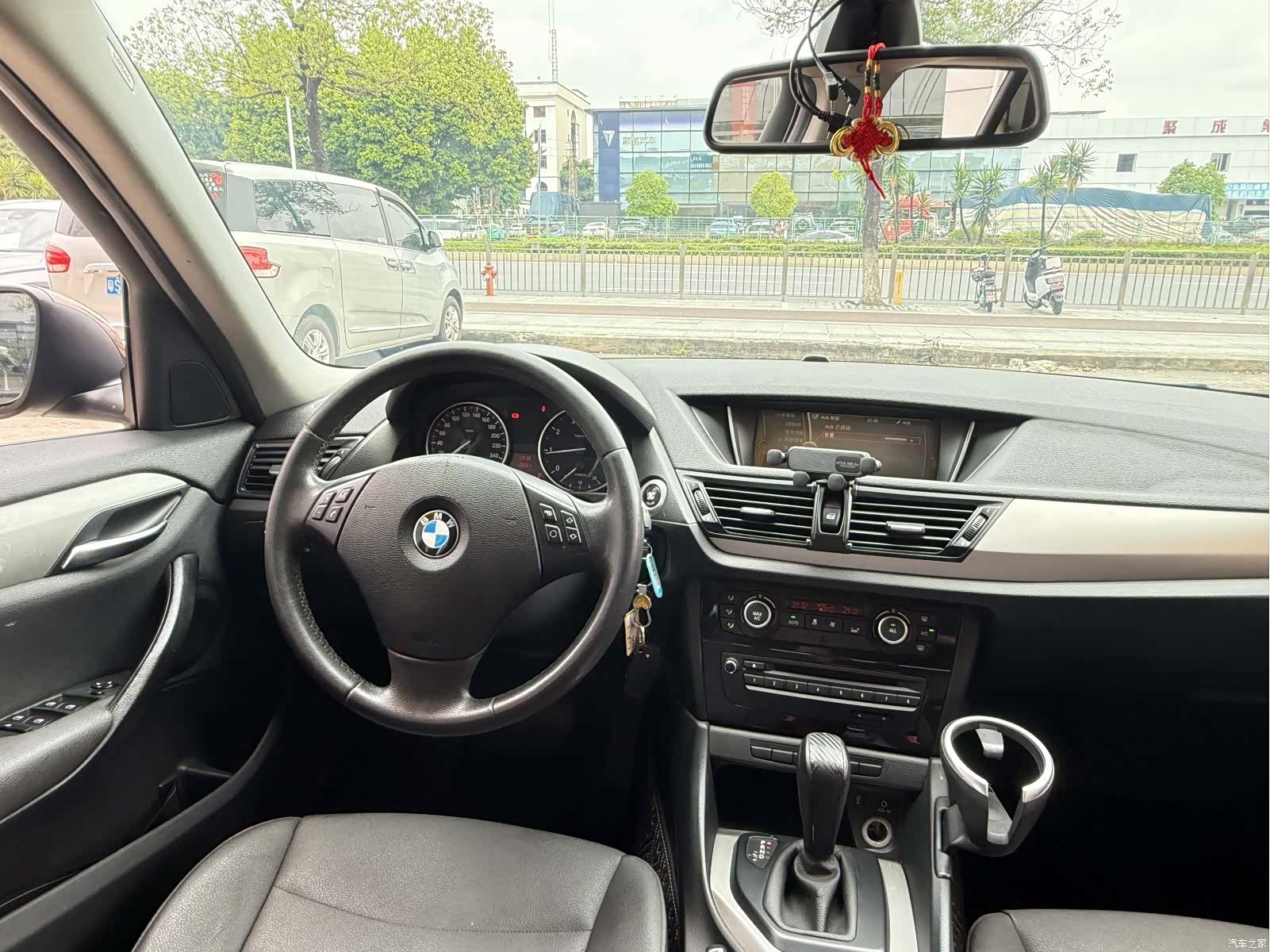 BMW X1, 2014 8