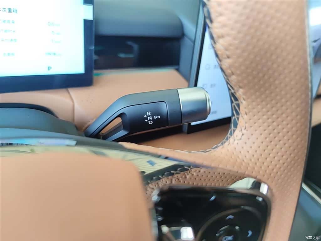 Geely 8, 2025 14