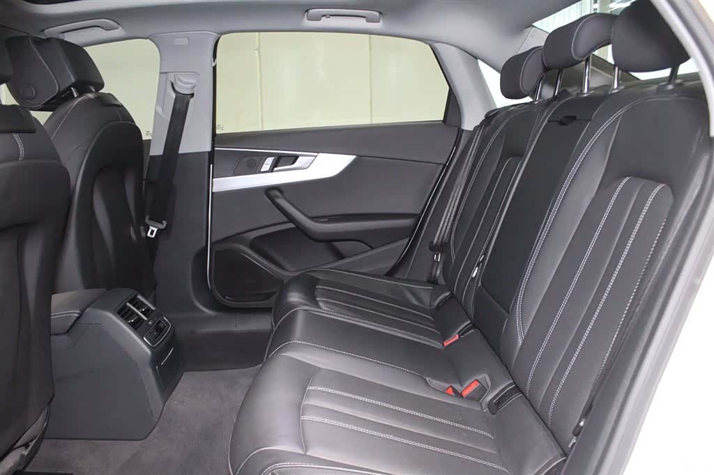 Audi A4L, 2024 8