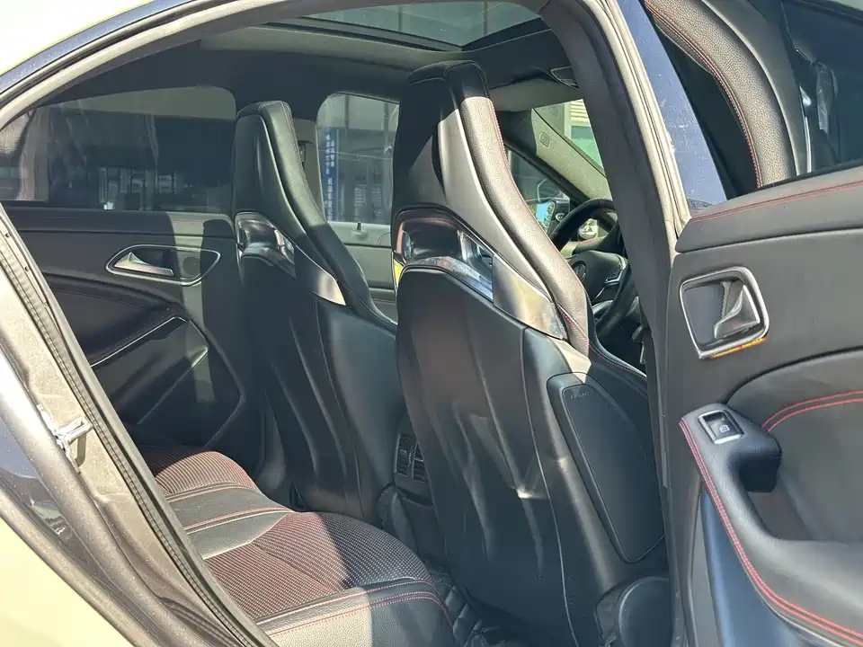 Mercedes-Benz CLA AMG