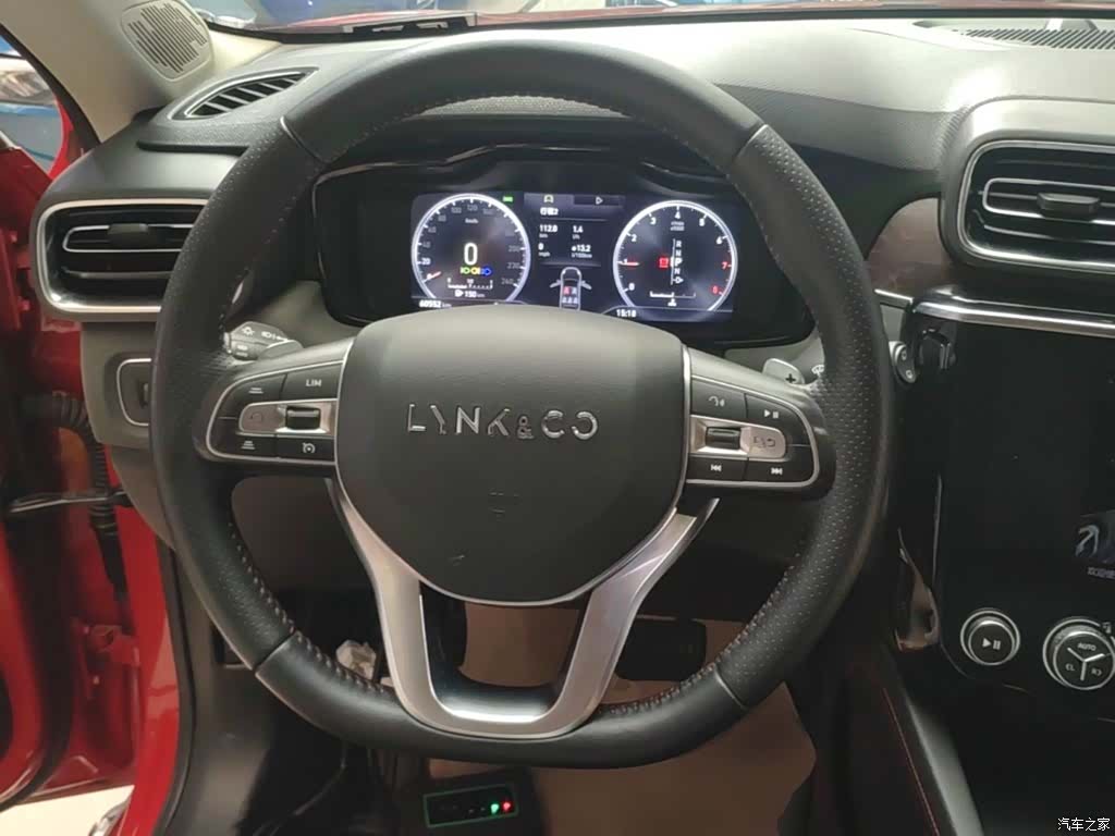 Lynk & Co 01, 2018 11