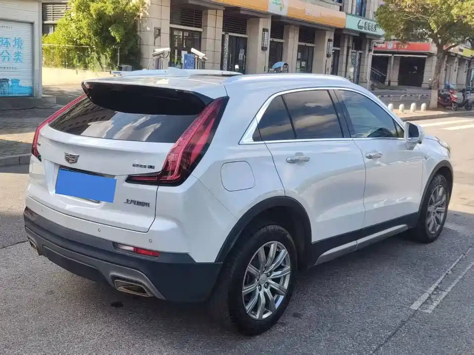 Cadillac XT4