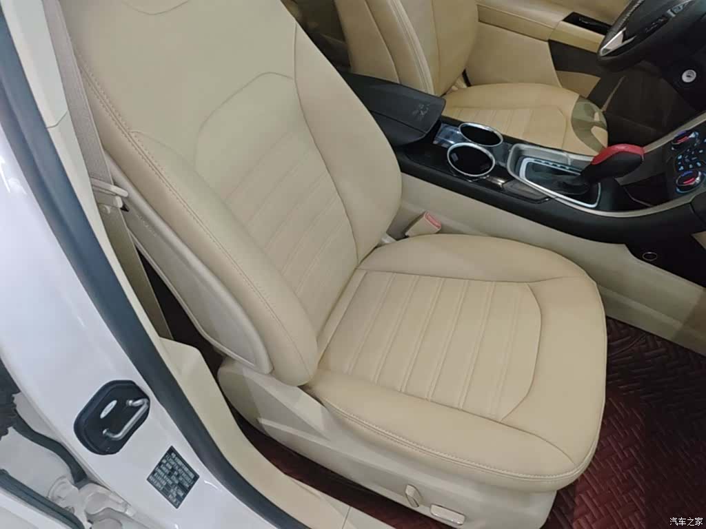 Ford Mondeo, 2014 25