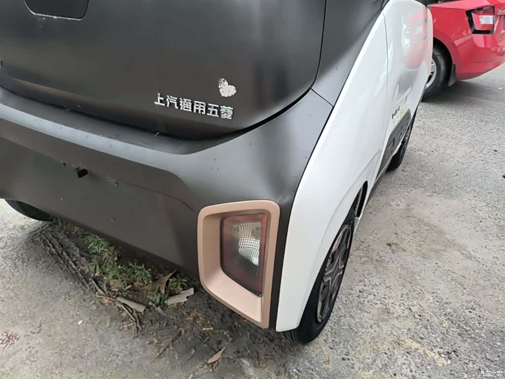 Wuling E200, 2019 8