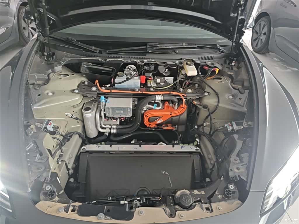 Tesla Model 3, 2026 20