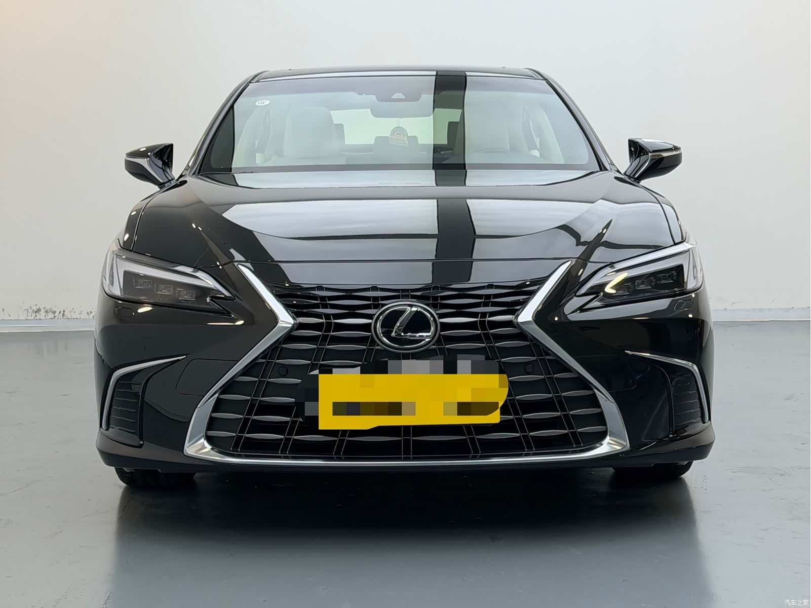 Lexus ES, 2026 2