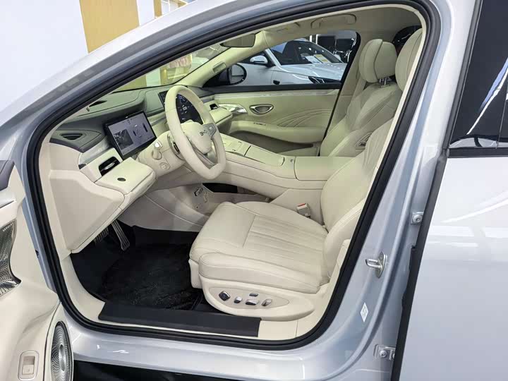 BYD Seal 08 2026 EV 785KM AWD Flagship