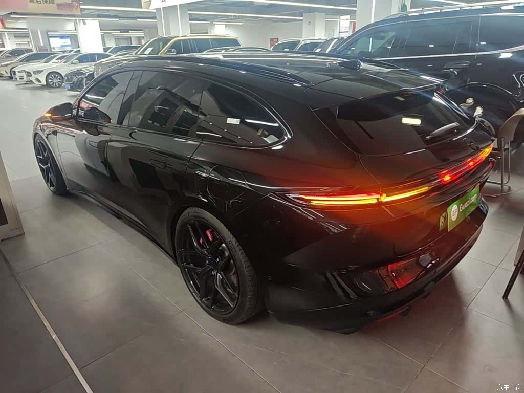 NIO ET5, 2024 все фото