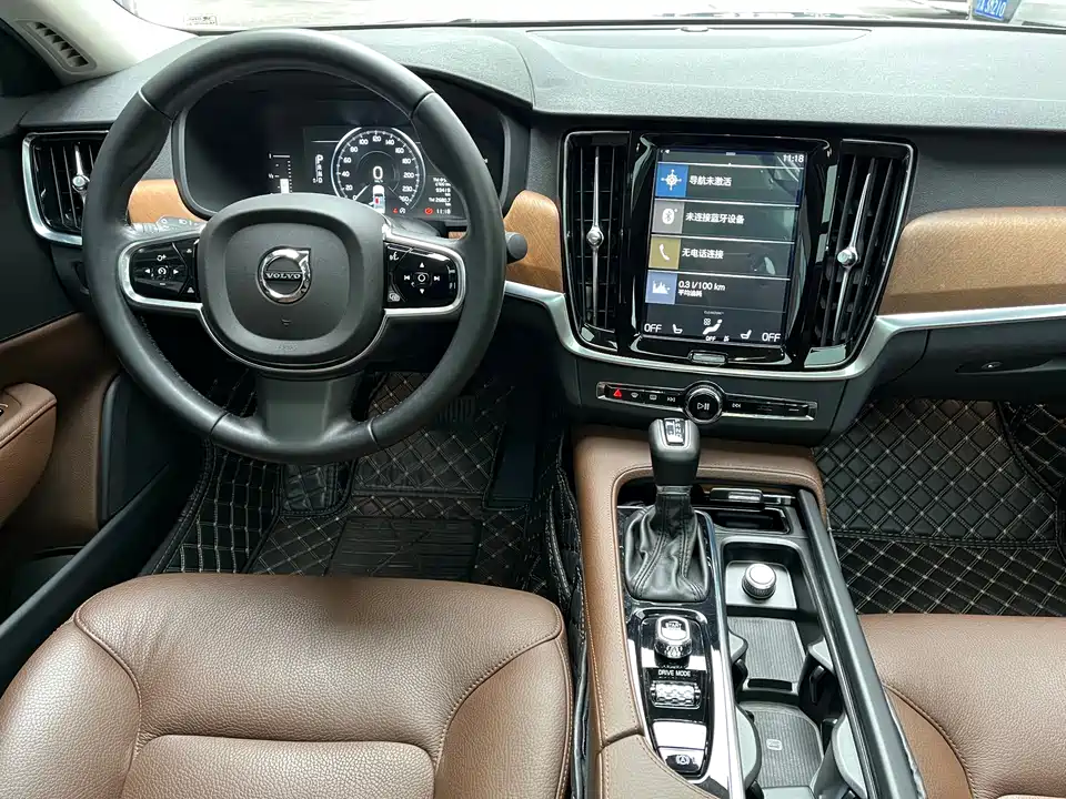 Volvo S90
