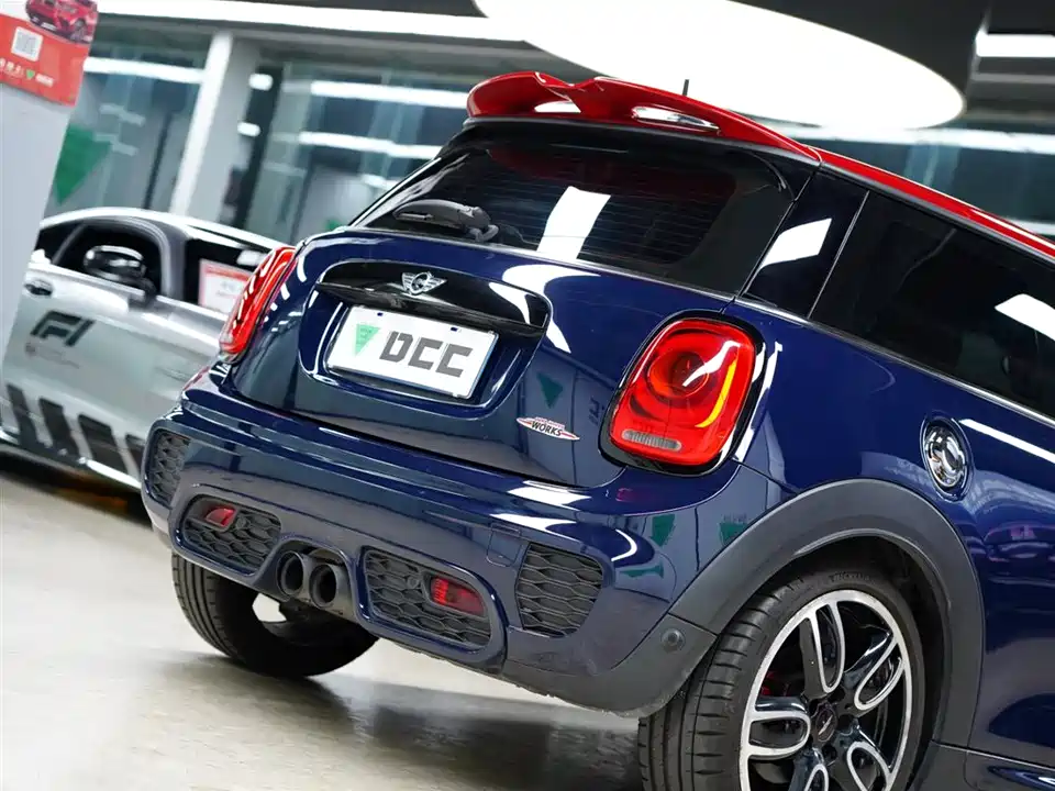 MINI JCW