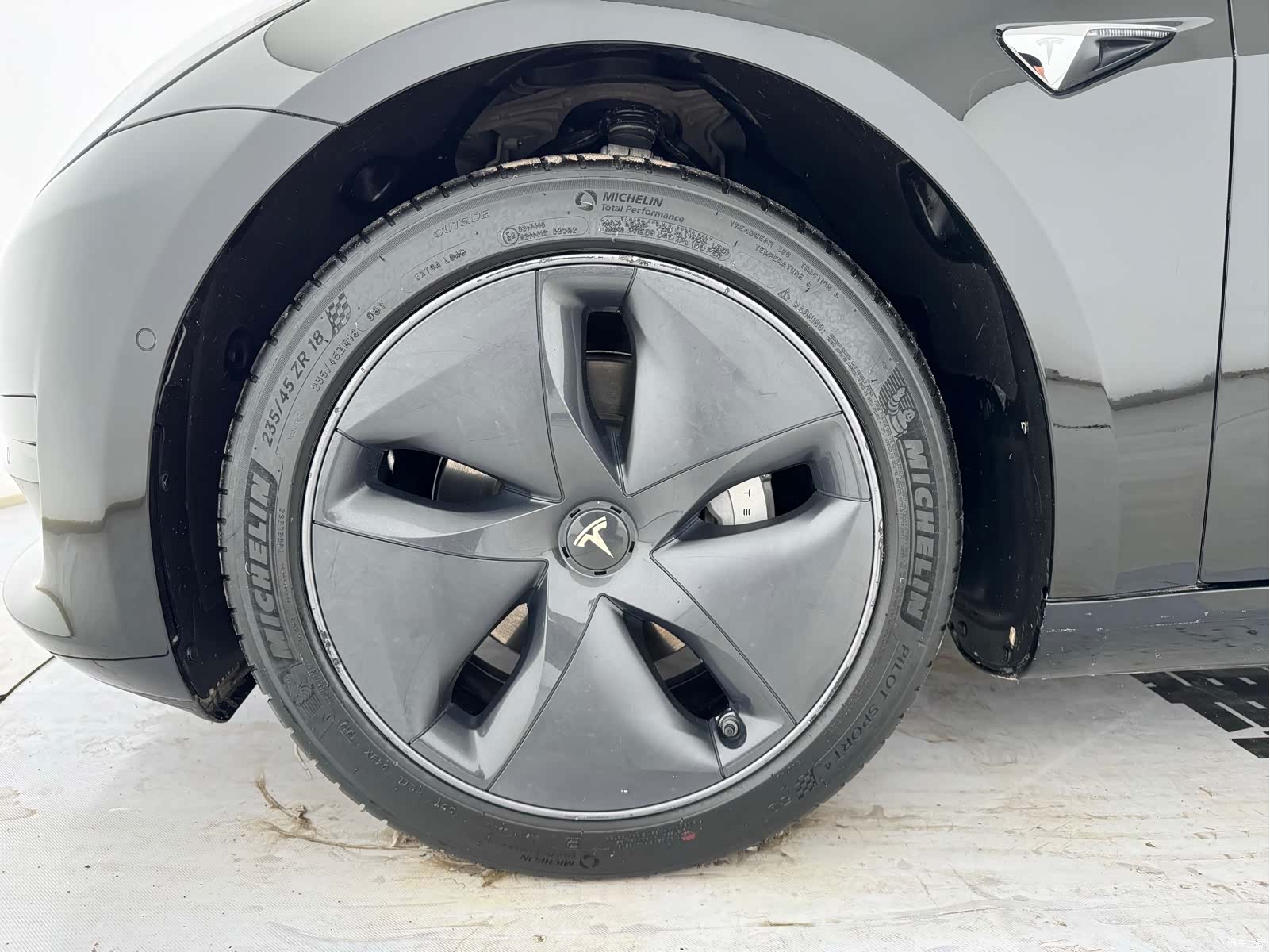 Tesla Model 3, 2020 15