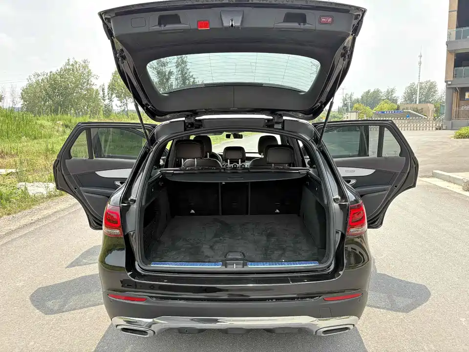 Mercedes-Benz GLC Mercedes-Benz GLC