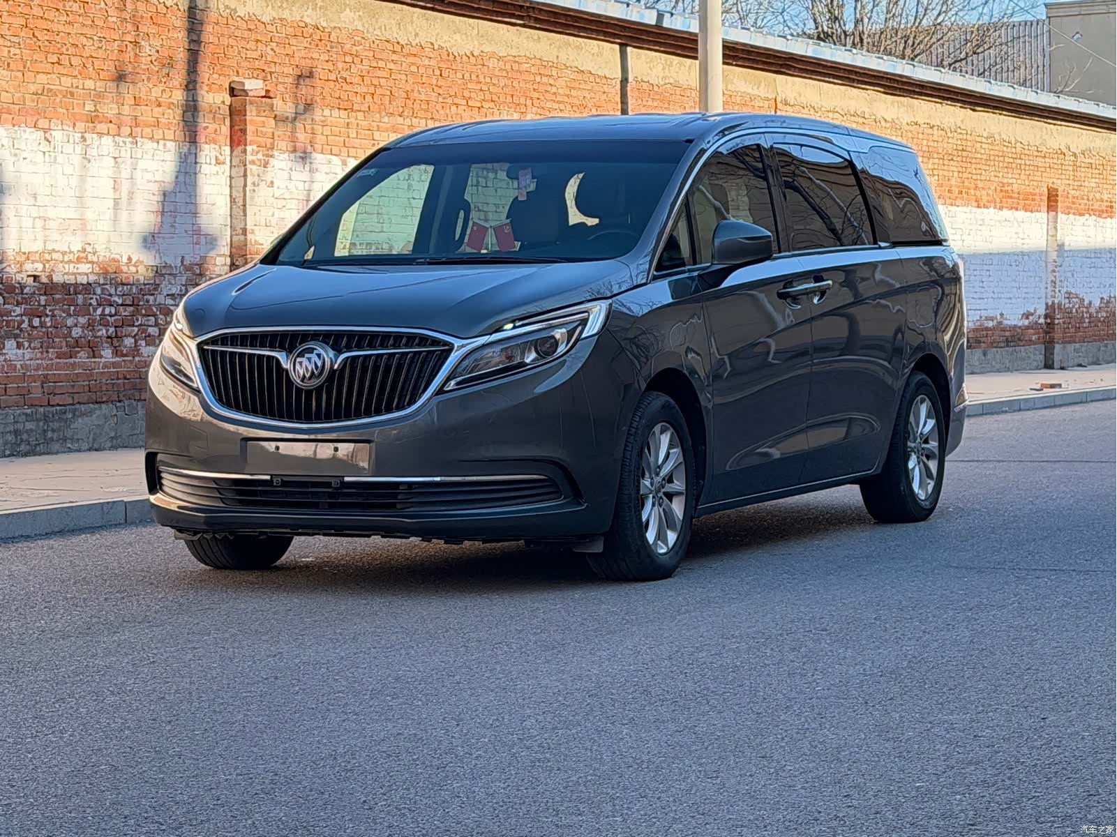 Buick GL8, 2018 1