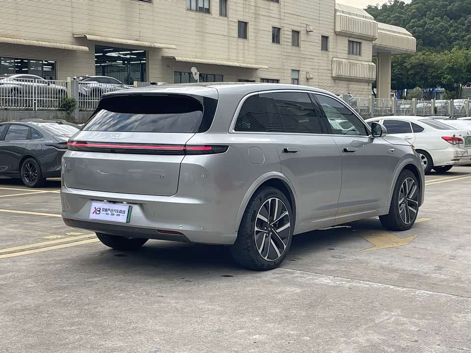Li Auto Ideal L7