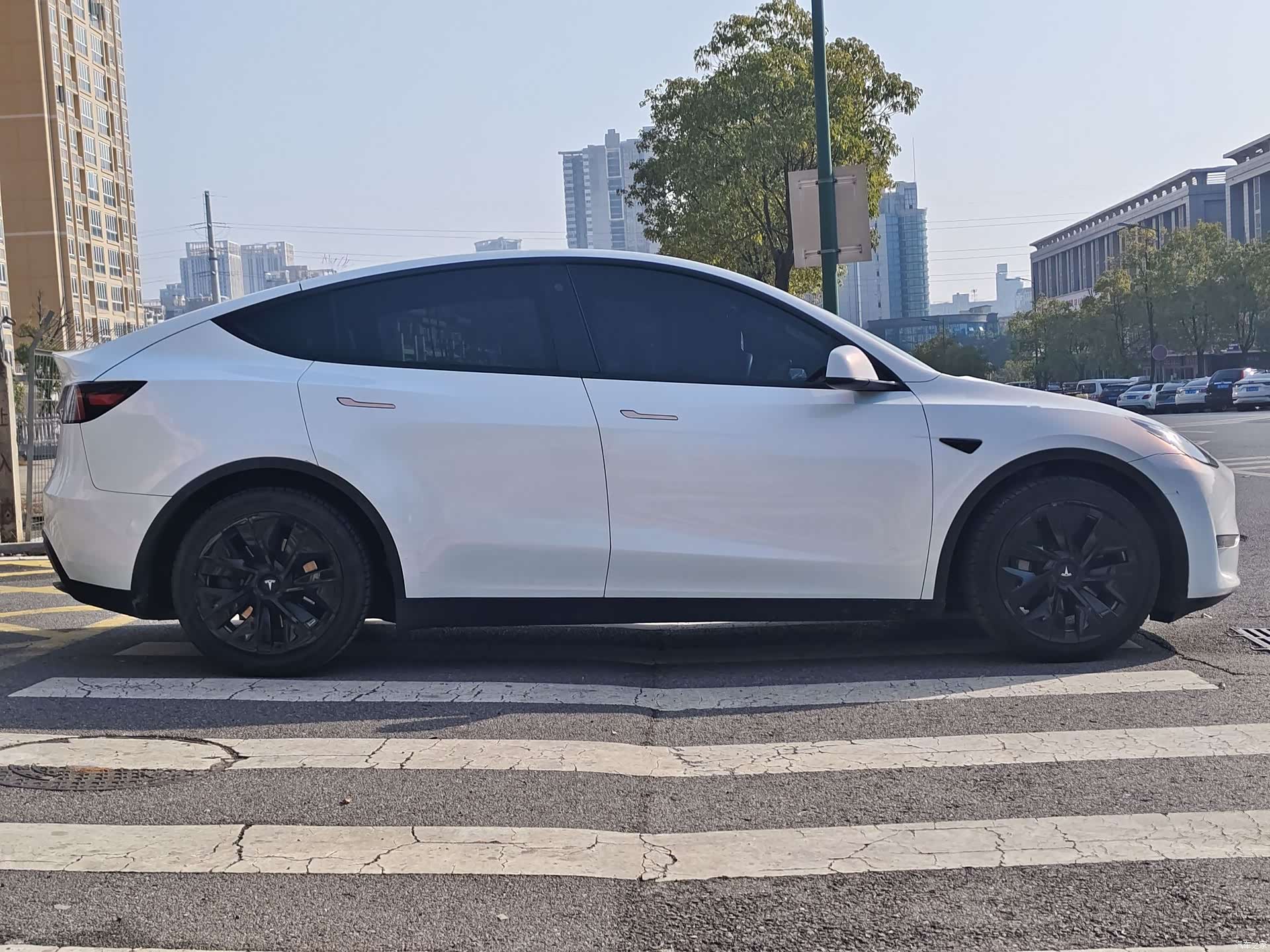Tesla Model Y, 2021 8