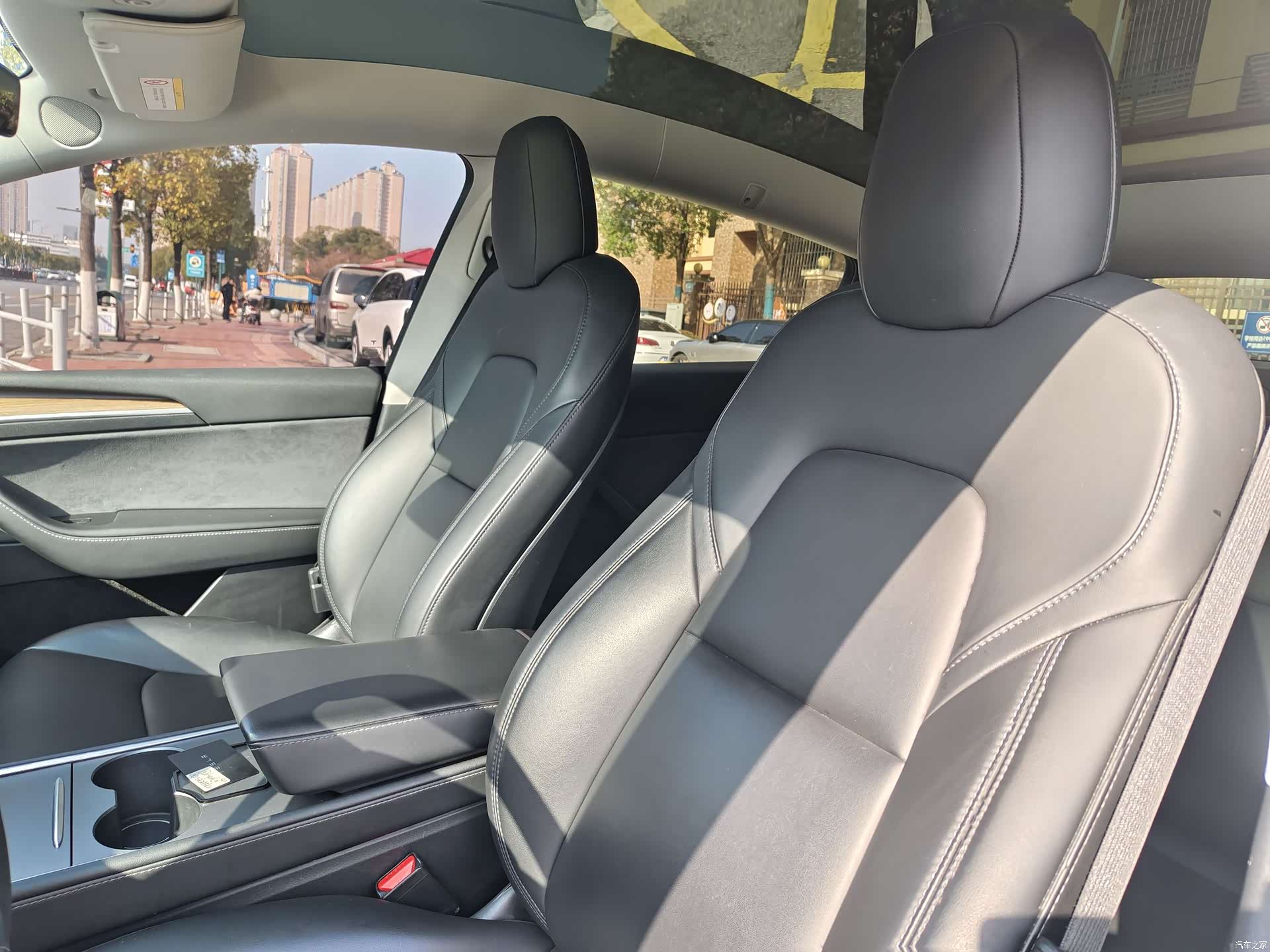 Tesla Model Y, 2021 13