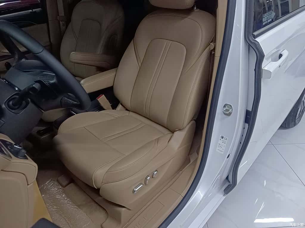 Buick GL8, 2021 7