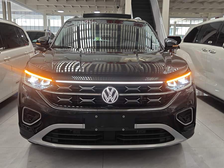 Volkswagen Tayron 2025, фото 3