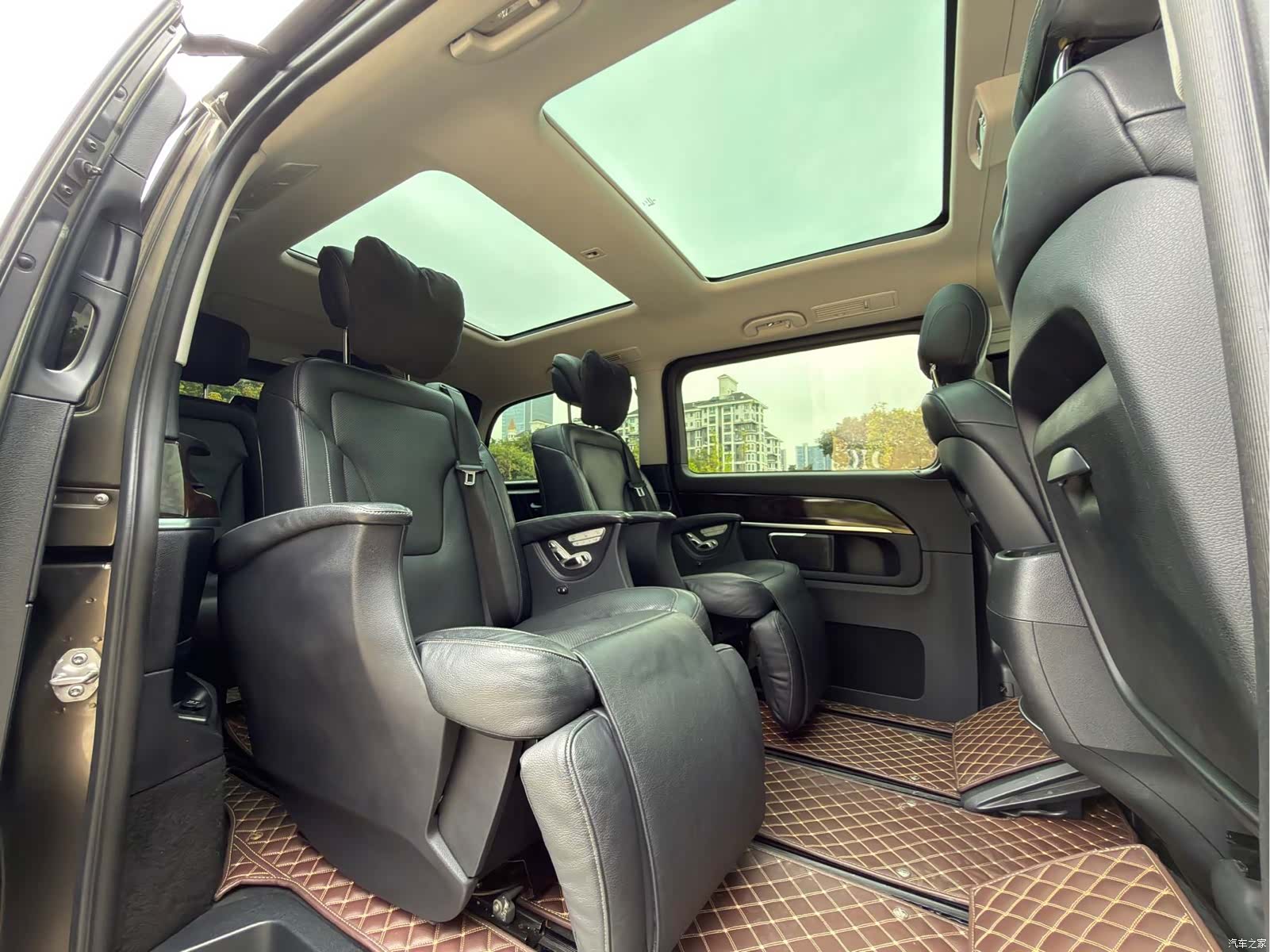 Mercedes-Benz V-Class, 2018 16