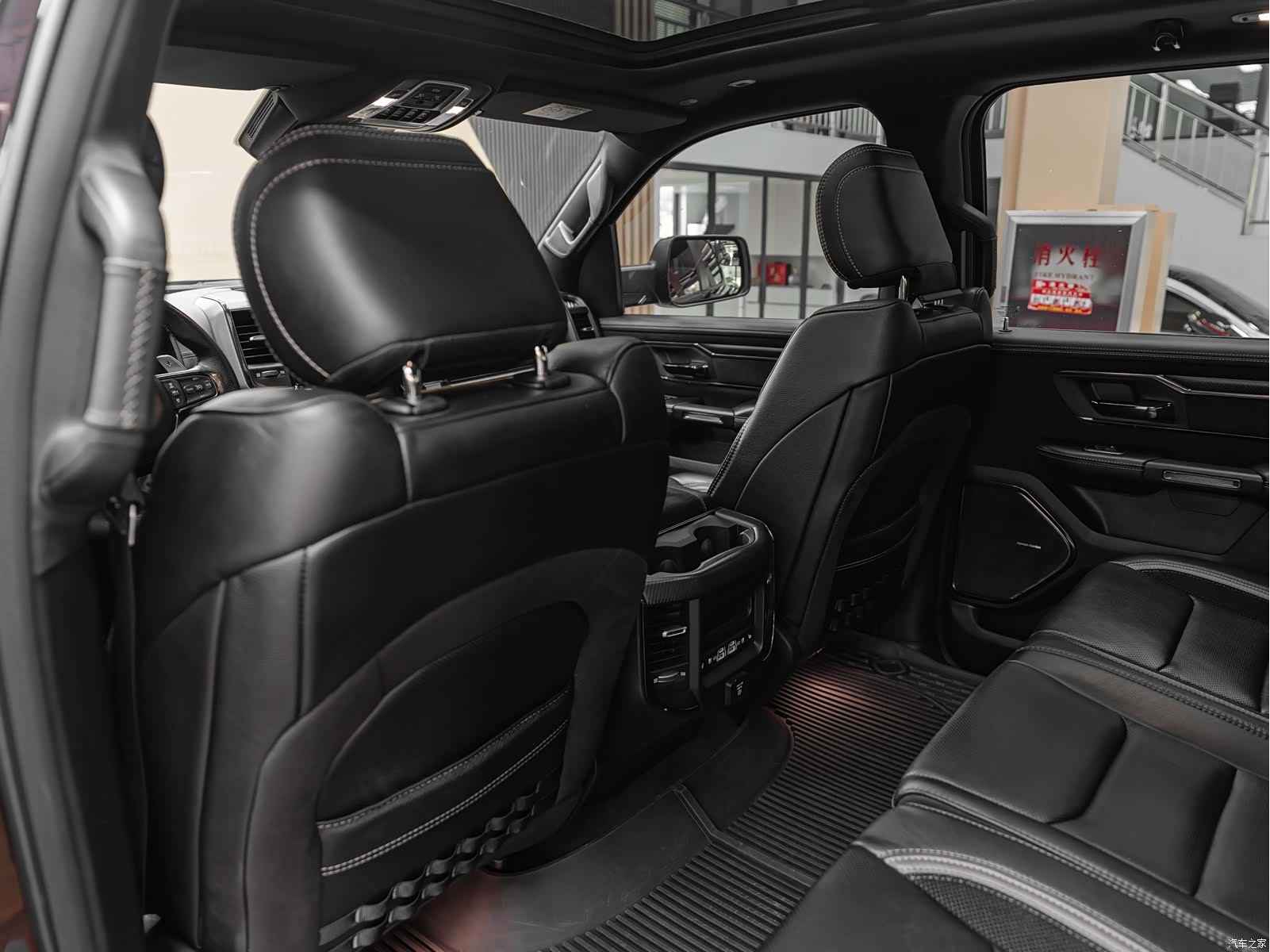 RAM Trucks, 2023 8