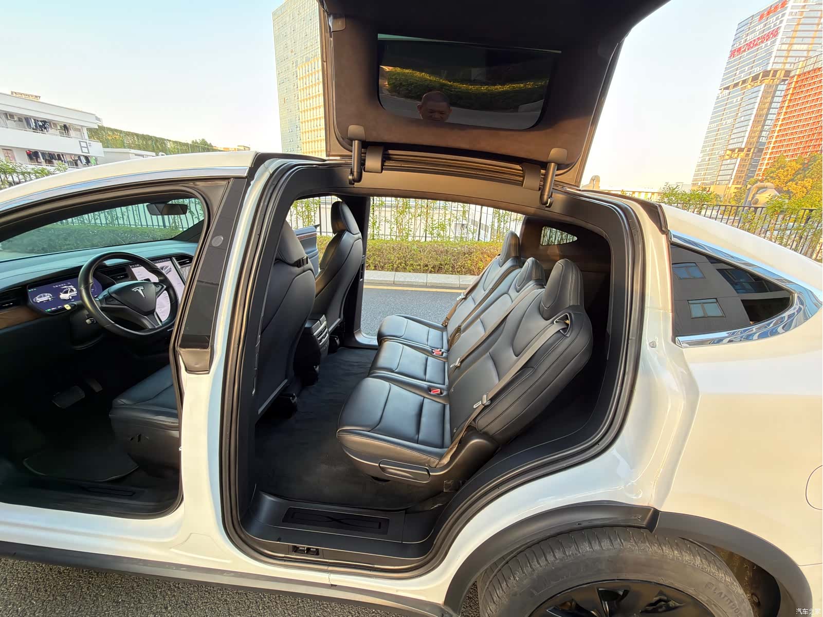 Tesla Model X, 2020 12