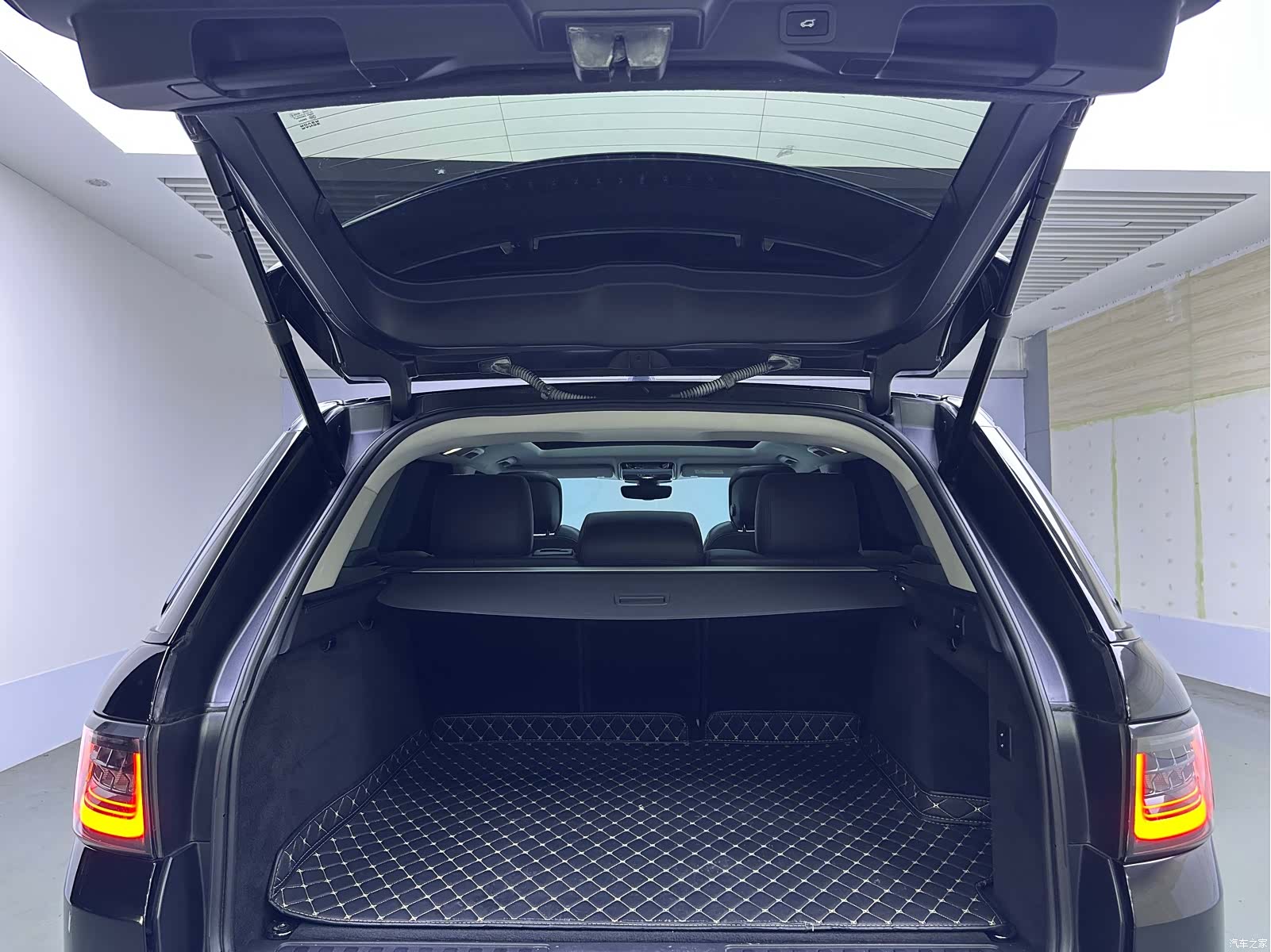 Land Rover Range Rover, 2019 15
