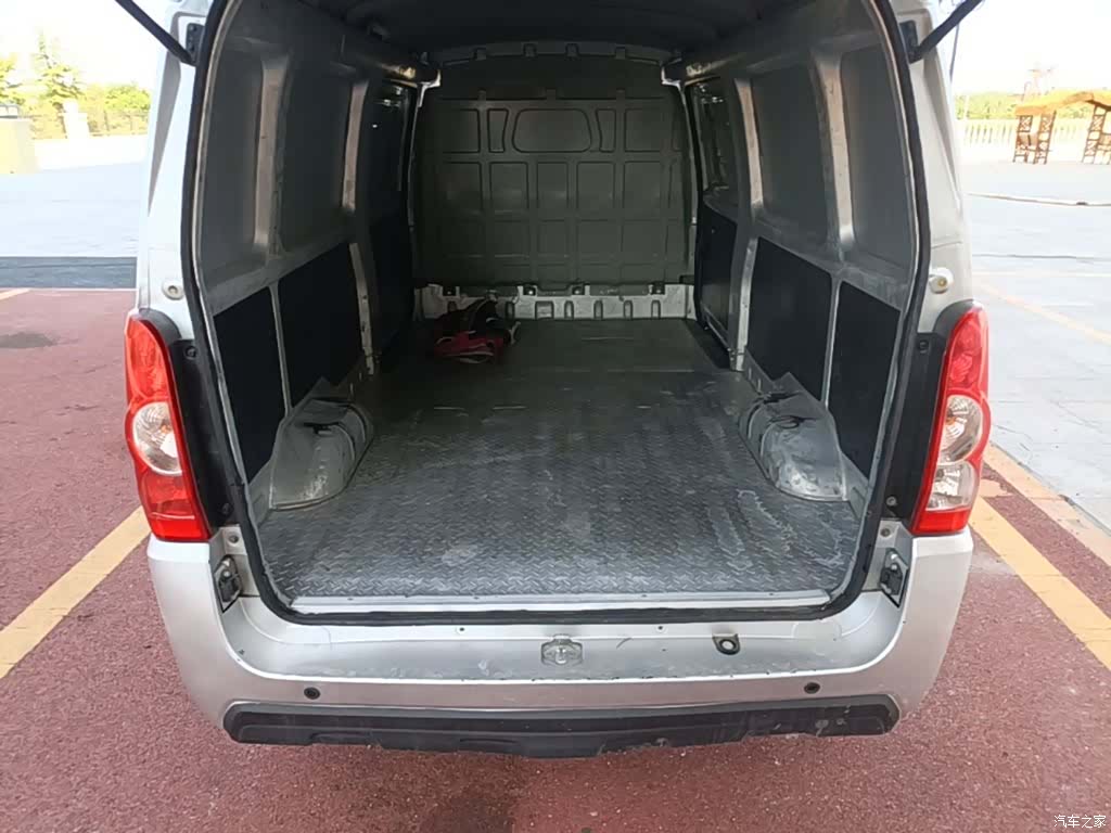 Wuling EV50, 2021 19