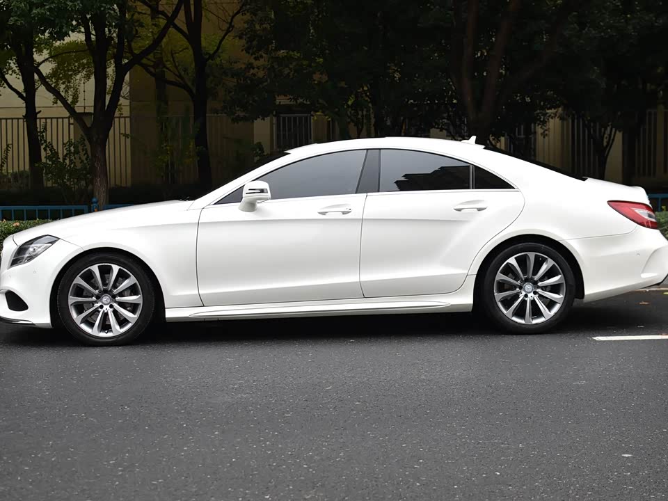 Mercedes-Benz CLS