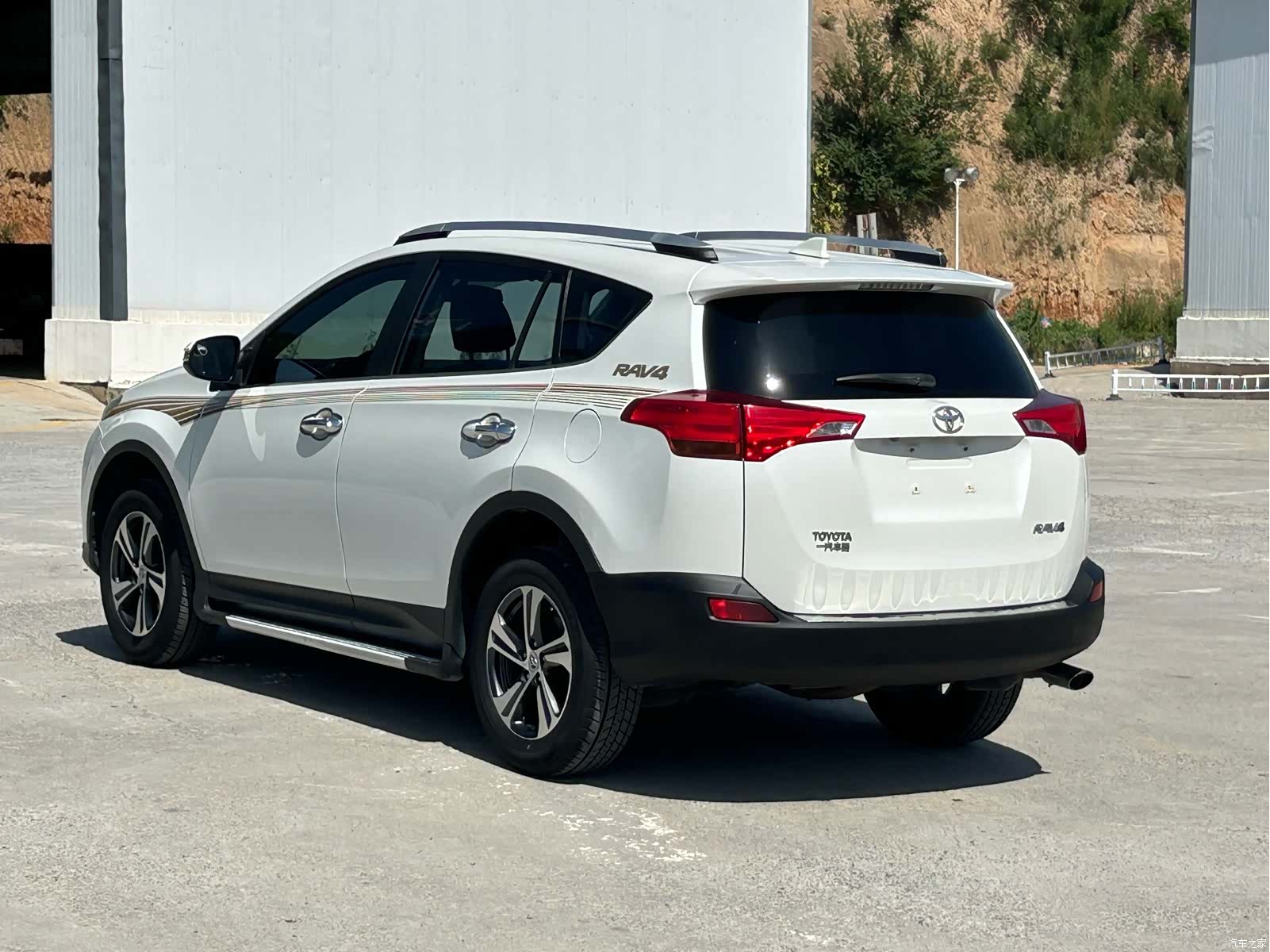 Toyota RAV4, 2016 7