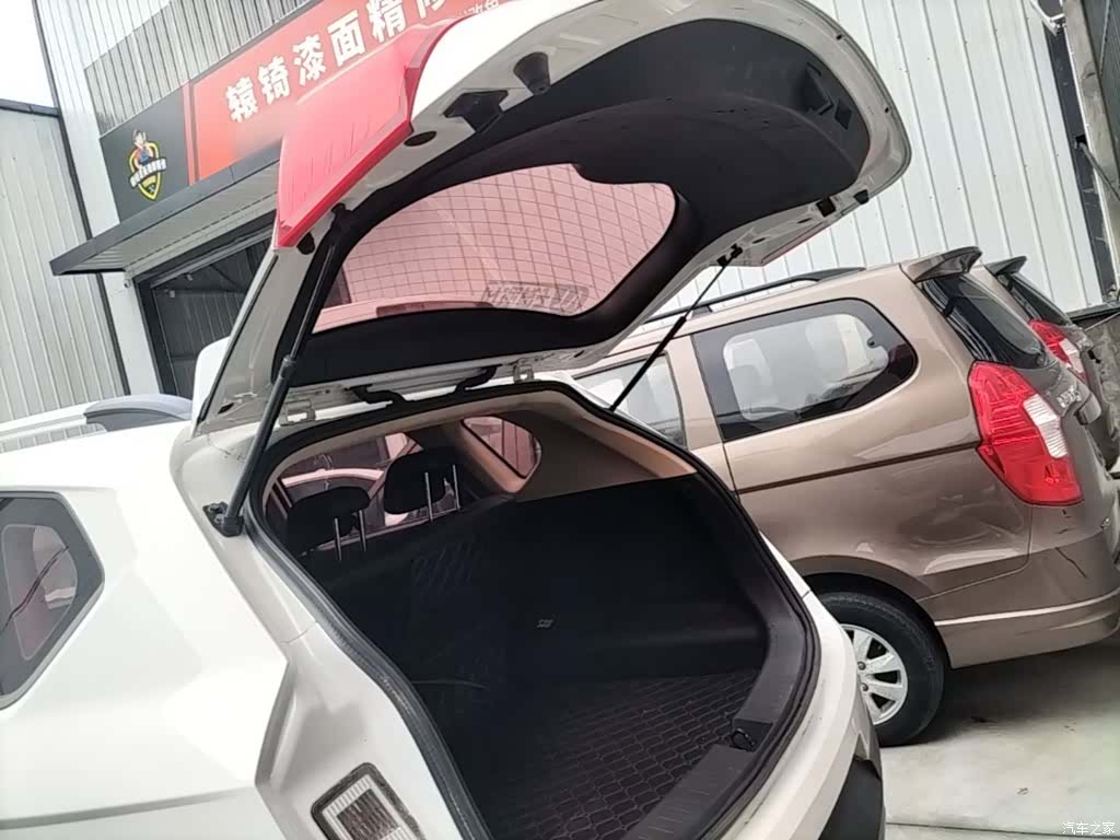Wuling 560, 2016 19