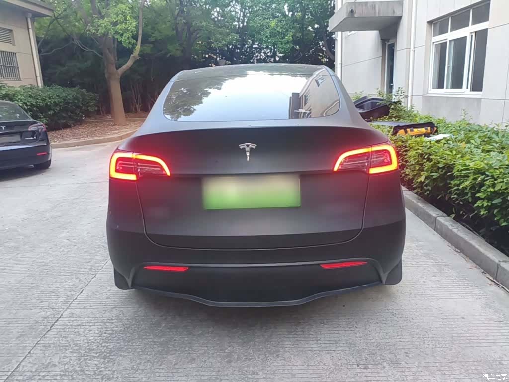 Tesla Model Y, 2021 6
