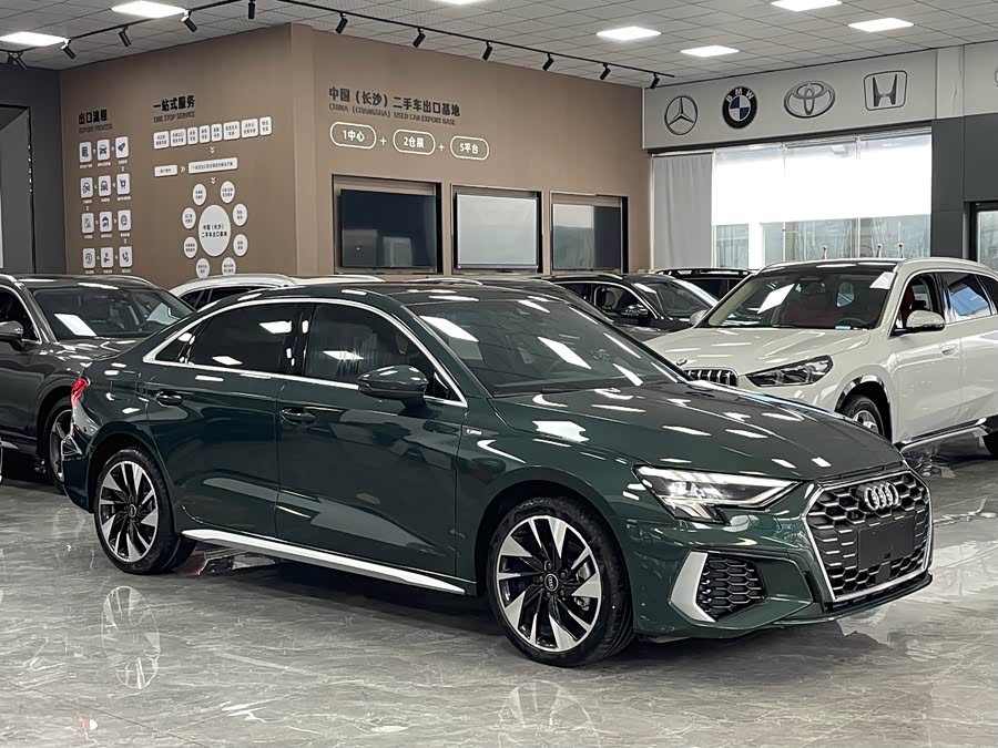 Audi A3 2022, фото 3