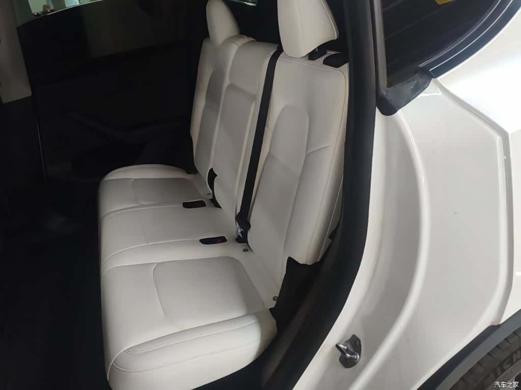 Tesla Model Y, 2021 15