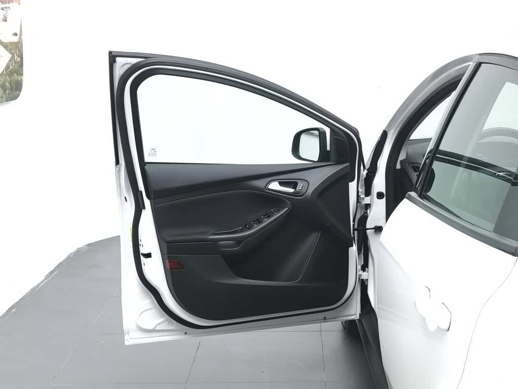 Ford Focus, 2019 8