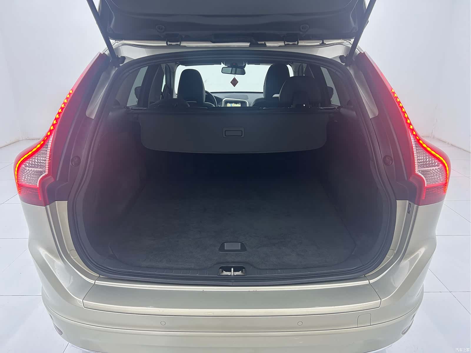 Volvo XC60, 2017 15
