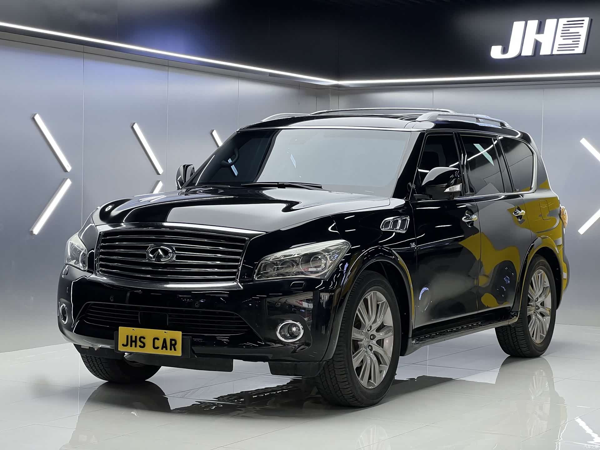 Infiniti QX56