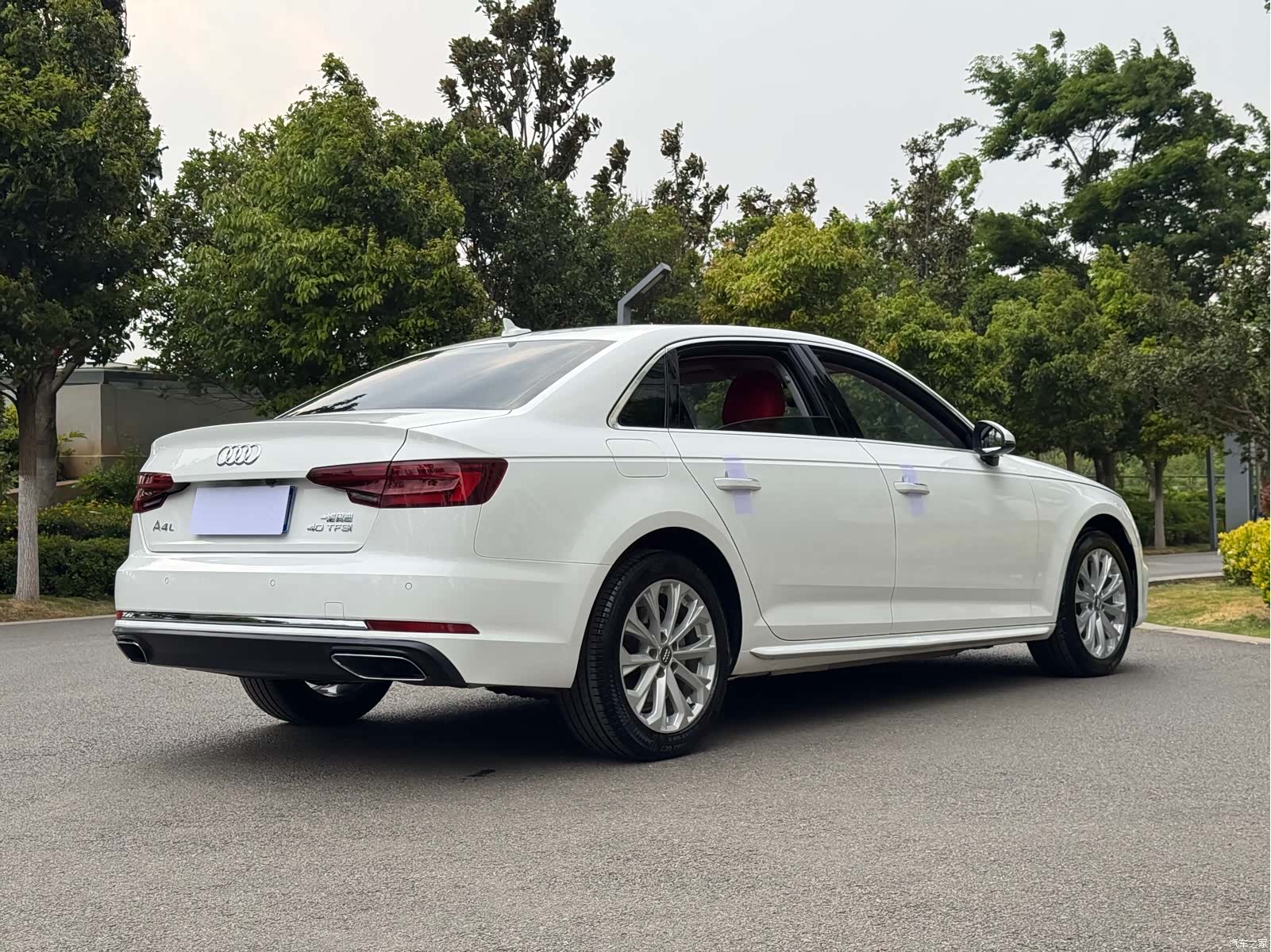 Audi A4L, 2019 7
